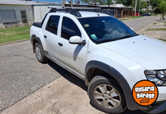 Camionetas - Renault Oroch 2018 GNC 85000Km - En Venta