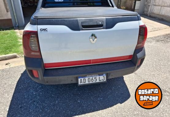 Camionetas - Renault Oroch 2018 GNC 85000Km - En Venta