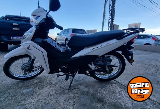 Motos - Honda Wage S 2025 Nafta 5000Km - En Venta