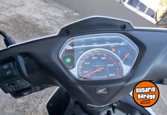 Motos - Honda Wage S 2025 Nafta 5000Km - En Venta
