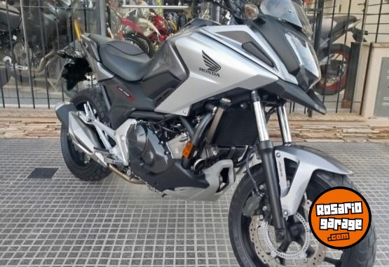 Motos - Honda NC750X 2017 Nafta 13900Km - En Venta