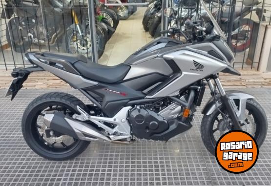 Motos - Honda NC750X 2017 Nafta 13900Km - En Venta