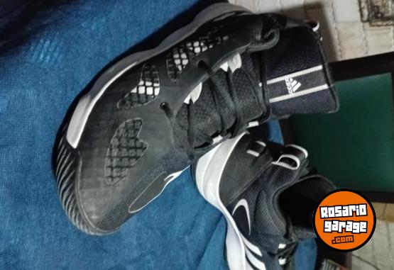 Deportes - Zapatillas de b�squet Adidas 45/46 (12 us 30cm) - En Venta
