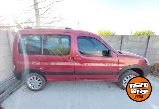 Utilitarios - Peugeot Partner patagonica 2012 Diesel 210000Km - En Venta
