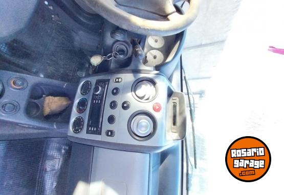 Utilitarios - Peugeot Partner patagonica 2012 Diesel 210000Km - En Venta