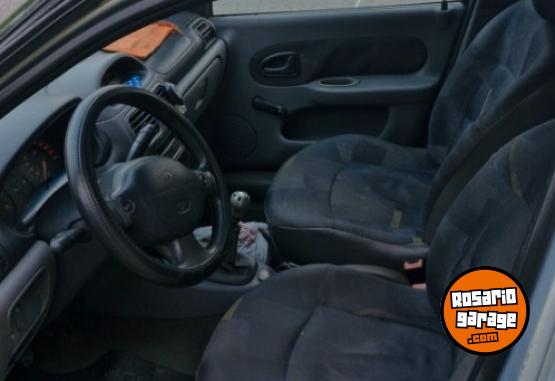 Autos - Renault Clio nafta titular impeca 2001 Nafta 160000Km - En Venta