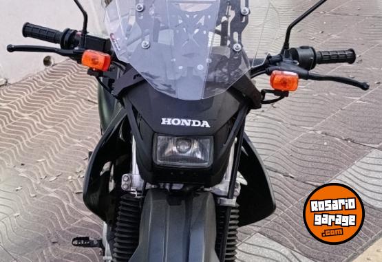 Motos - Honda Tornado 2015 Nafta 15000Km - En Venta