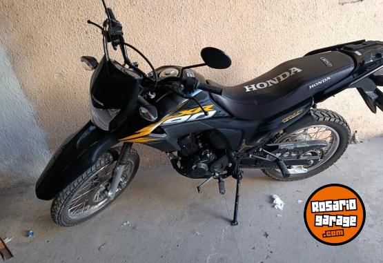 Motos - Honda Xr190 2024 Nafta 8900Km - En Venta