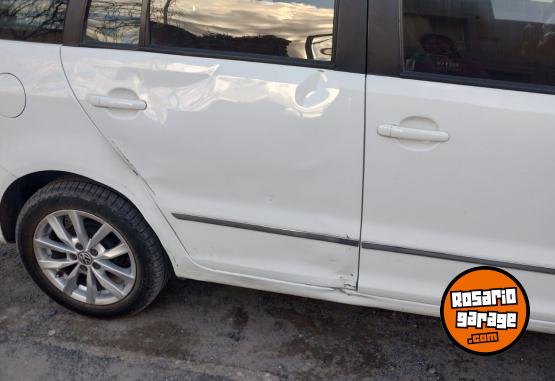 Autos - Volkswagen Suran HighLine 1.6 MSI 2013 Nafta 199500Km - En Venta