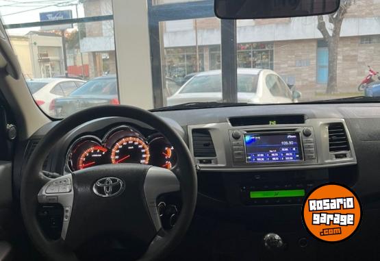Camionetas - Toyota Hillux 2.8 SRV 2013 Diesel  - En Venta