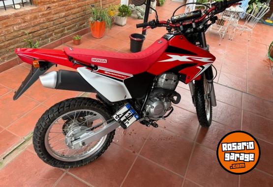 Motos - Honda Tornado 2020 Nafta 6000Km - En Venta