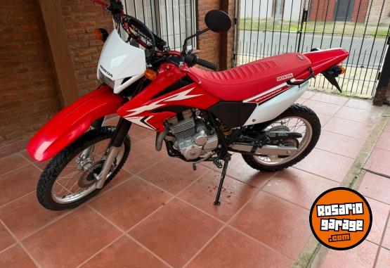 Motos - Honda Tornado 2020 Nafta 6000Km - En Venta