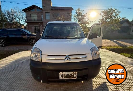 Utilitarios - Citroen Berlingo  furg�n mixto 2015 Diesel 198000Km - En Venta