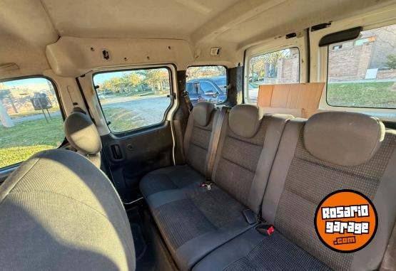 Utilitarios - Citroen Berlingo  furg�n mixto 2015 Diesel 198000Km - En Venta