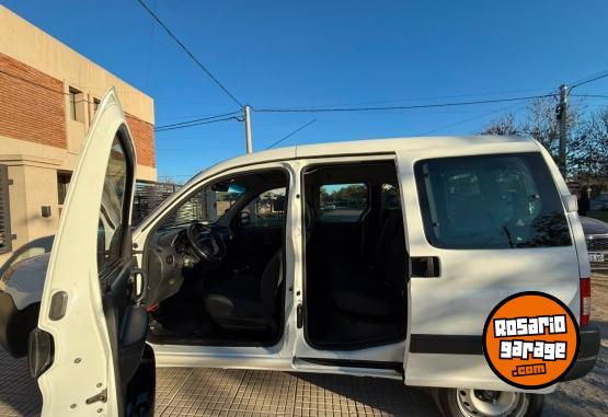 Utilitarios - Citroen Berlingo  furg�n mixto 2015 Diesel 198000Km - En Venta
