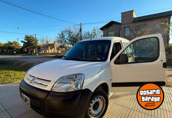 Utilitarios - Citroen Berlingo  furg�n mixto 2015 Diesel 198000Km - En Venta