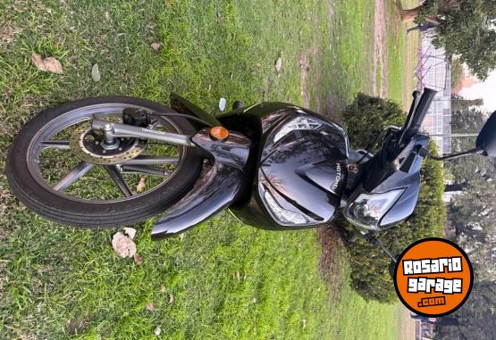 Motos - Motomel BLITZ PLUS FULL 110 2024 Nafta 5712Km - En Venta