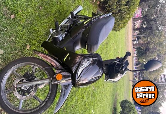 Motos - Motomel BLITZ PLUS FULL 110 2024 Nafta 5712Km - En Venta