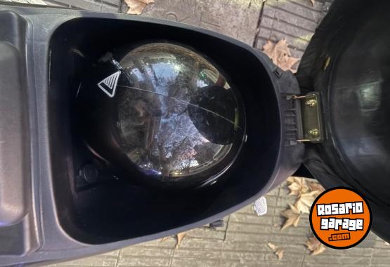 Motos - Motomel BLITZ PLUS FULL 110 2024 Nafta 5712Km - En Venta