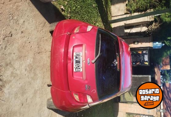 Autos - Ford Ka 1.6 2004 Nafta 220000Km - En Venta