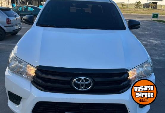 Camionetas - Toyota Hilux 2019 Diesel 218000Km - En Venta