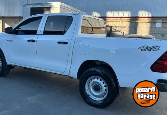 Camionetas - Toyota Hilux 2019 Diesel 218000Km - En Venta