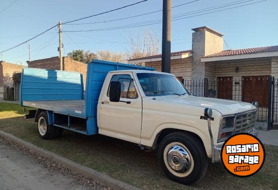 Camiones y Gr�as - Ford 350 - En Venta