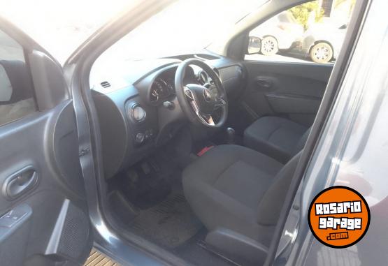 Utilitarios - Renault KANGOO CONFORT 2025 Nafta 13000Km - En Venta