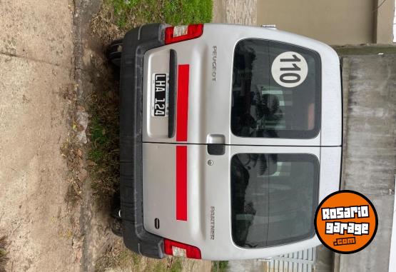 Utilitarios - Peugeot Partner Furgon 2012 Nafta 168000Km - En Venta