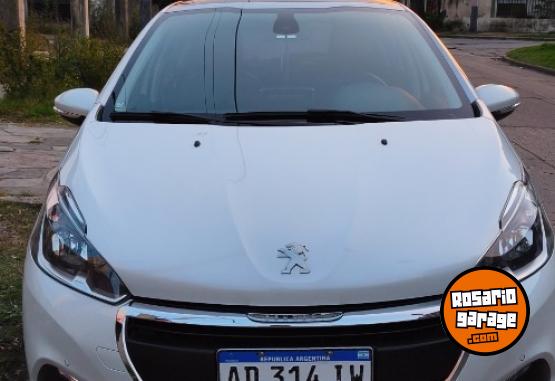 Autos - Peugeot 208 Feline 2018 Nafta 60500Km - En Venta