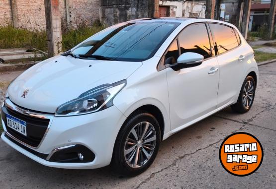 Autos - Peugeot 208 Feline 2018 Nafta 60500Km - En Venta