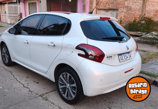 Autos - Peugeot 208 Feline 2018 Nafta 60500Km - En Venta