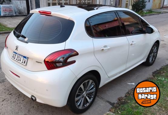 Autos - Peugeot 208 Feline 2018 Nafta 60500Km - En Venta