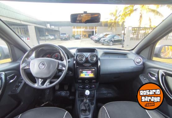 Camionetas - Renault Oroch Outsider Plus 2.0MT 2021 Nafta 119000Km - En Venta