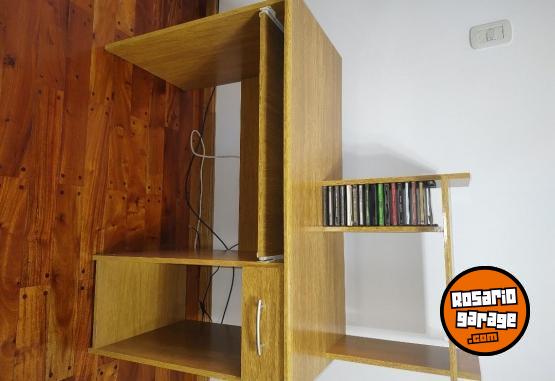 Inform�tica - Escritorio para PC usado perfecto estado - En Venta
