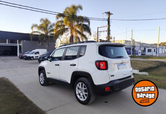 Camionetas - Jeep Renegade Sport 1.8 AT 2022 Nafta 70000Km - En Venta