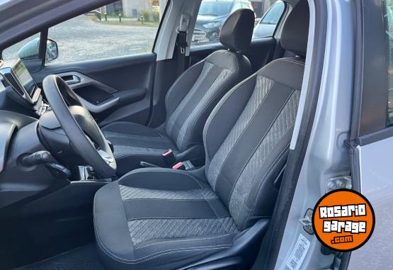 Autos - Peugeot 208 allure 2018 Nafta 67000Km - En Venta