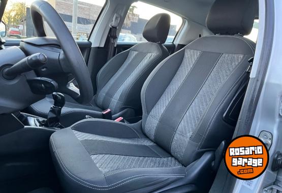Autos - Peugeot 208 allure 2018 Nafta 67000Km - En Venta