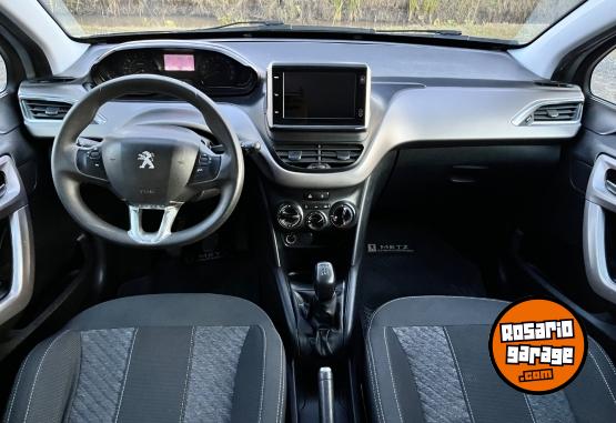 Autos - Peugeot 208 allure 2018 Nafta 67000Km - En Venta