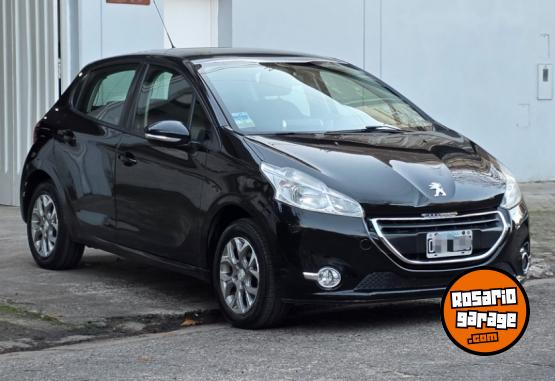 Autos - Peugeot 208 2015 Nafta 110000Km - En Venta
