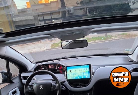 Autos - Peugeot 208 2015 Nafta 110000Km - En Venta