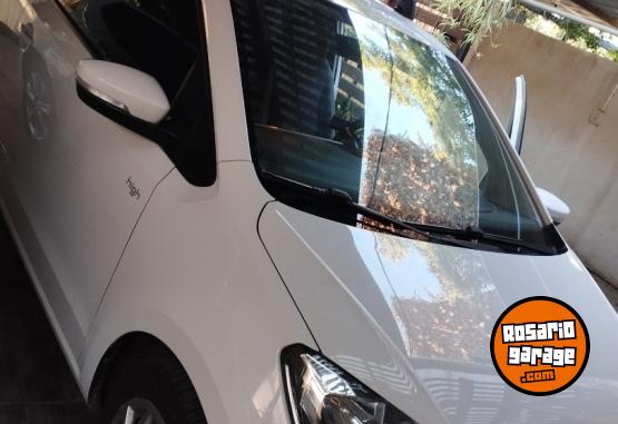 Autos - Volkswagen Up High 2018 Nafta 76000Km - En Venta