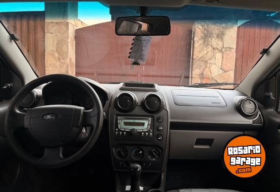 Autos - Ford Fiesta Ambiente 2010 Nafta 87000Km - En Venta