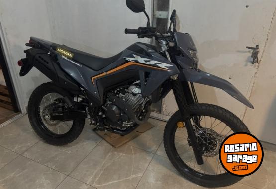 Motos - Honda Tornado 2025 Nafta 250Km - En Venta