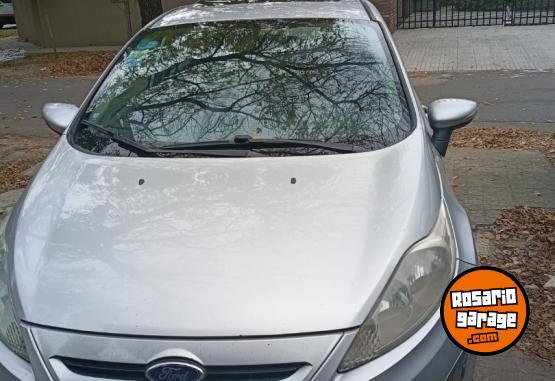 Autos - Ford Fiesta kinectic titanium 2013 GNC 200000Km - En Venta