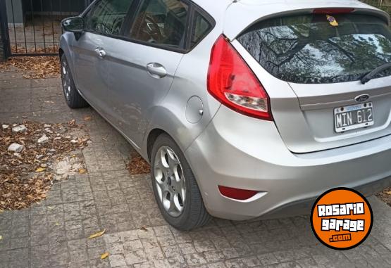 Autos - Ford Fiesta kinectic titanium 2013 GNC 200000Km - En Venta