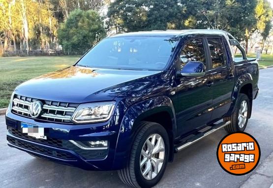 Camionetas - Volkswagen AMAROK V6 HIGHLINE 2023 Diesel 67000Km - En Venta