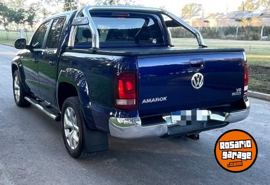 Camionetas - Volkswagen AMAROK V6 HIGHLINE 2023 Diesel 67000Km - En Venta