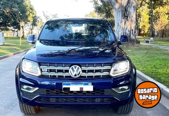 Camionetas - Volkswagen AMAROK V6 HIGHLINE 2023 Diesel 67000Km - En Venta