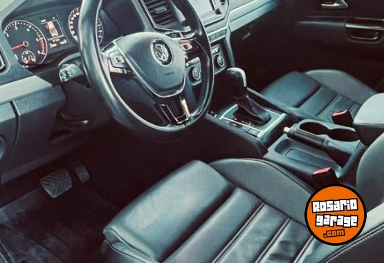 Camionetas - Volkswagen AMAROK V6 HIGHLINE 2023 Diesel 67000Km - En Venta